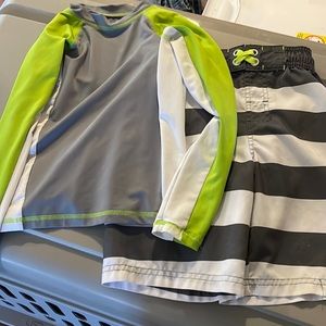 Cat & Jack swim set boys size 6-7